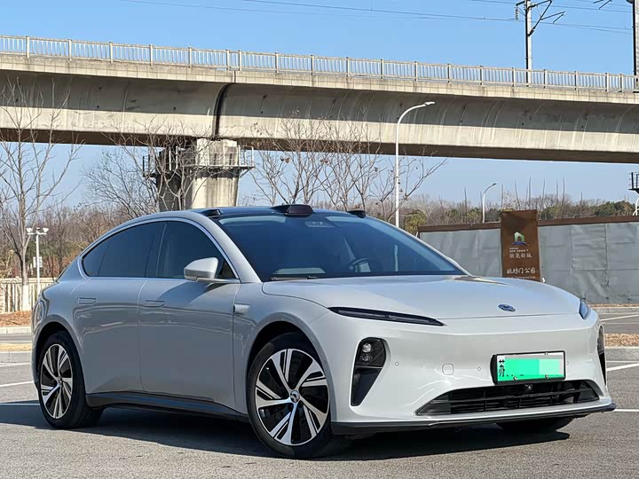 Фото 3 - Nio ET5