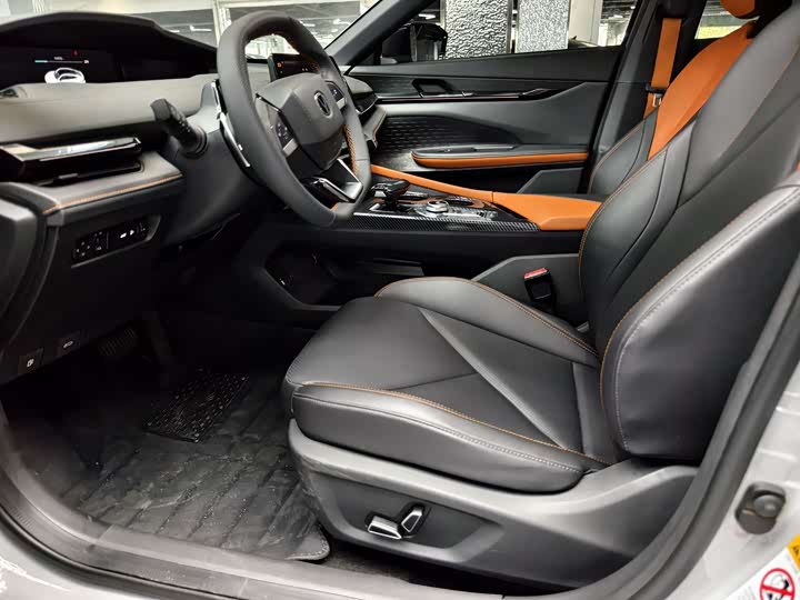 Фото 5 - Changan UNI-V