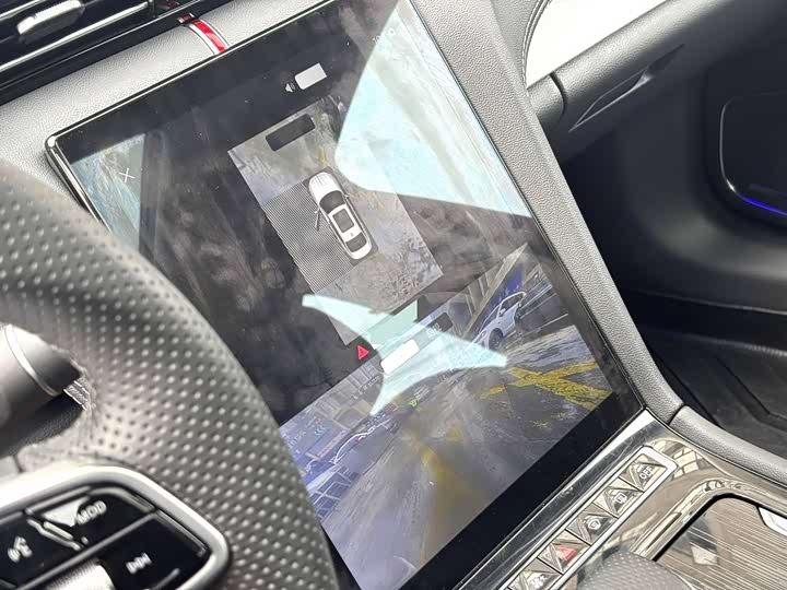 Фото 6 - Hongqi H5