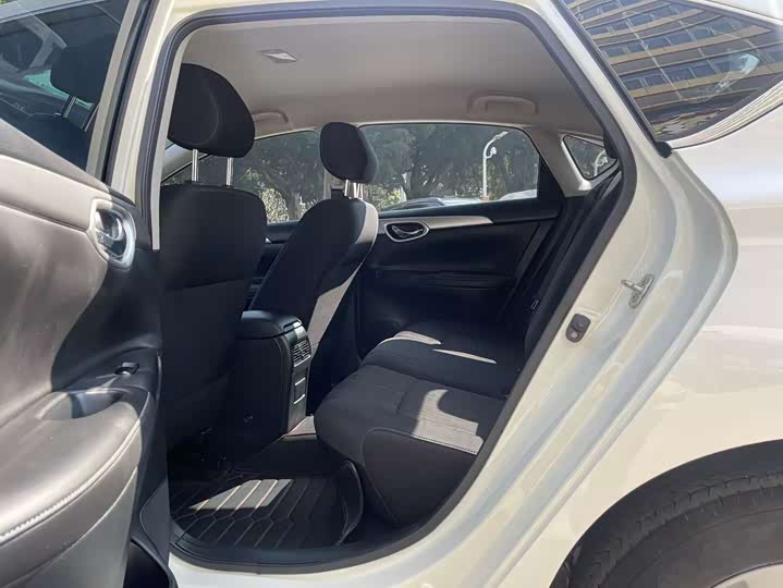 Фото 8 - Nissan Sylphy