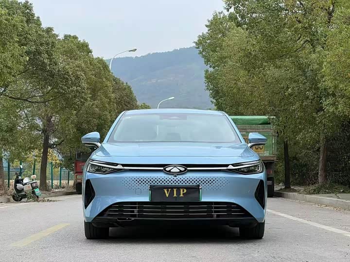 Фото 2 - Chery Fulwin A8