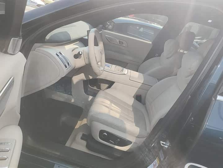 Фото 9 - Changan Deepal S09