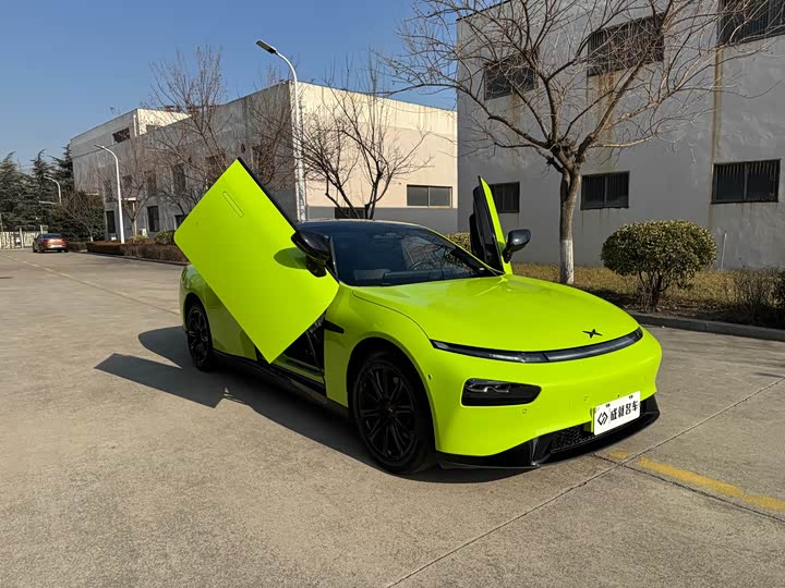 Фото 3 - XPeng P7