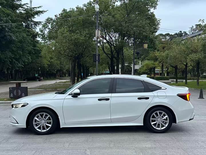 Фото 4 - Honda Integra