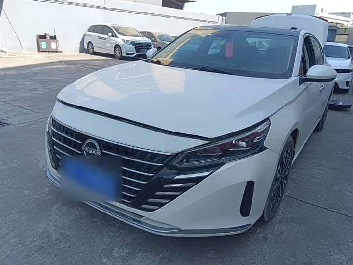 Фото 1 - Nissan Teana