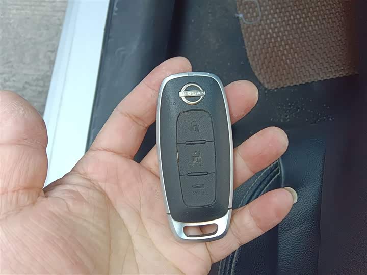 Фото 9 - Nissan Teana