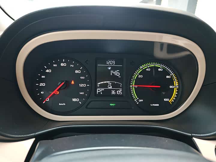 Фото 9 - Roewe Clever