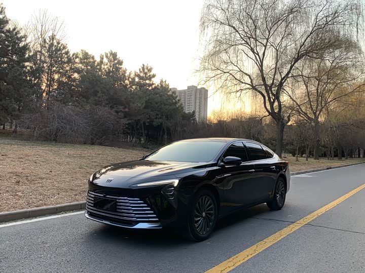 Фото 1 - Buick LaCrosse