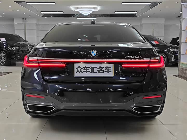 Фото 4 - BMW 7 Series