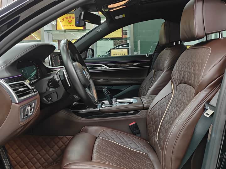 Фото 7 - BMW 7 Series