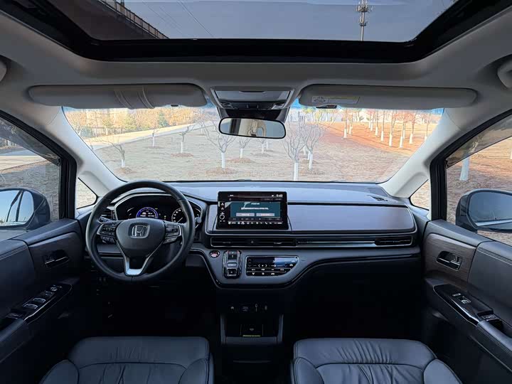 Фото 5 - Honda Odyssey