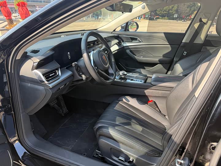 Фото 5 - Hongqi H5