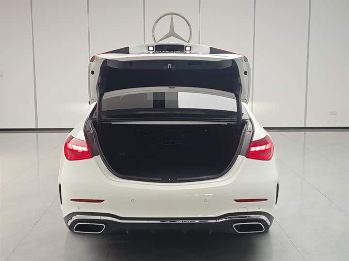 Фото 3 - Mercedes-Benz C-Class Hybrid