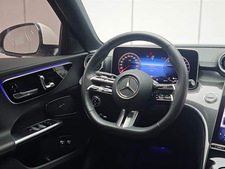 Фото 6 - Mercedes-Benz C-Class Hybrid