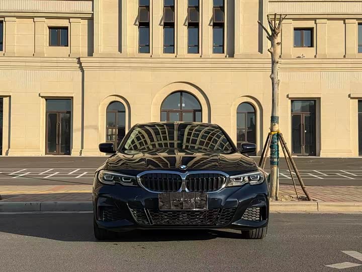 Фото 2 - BMW 3 Series