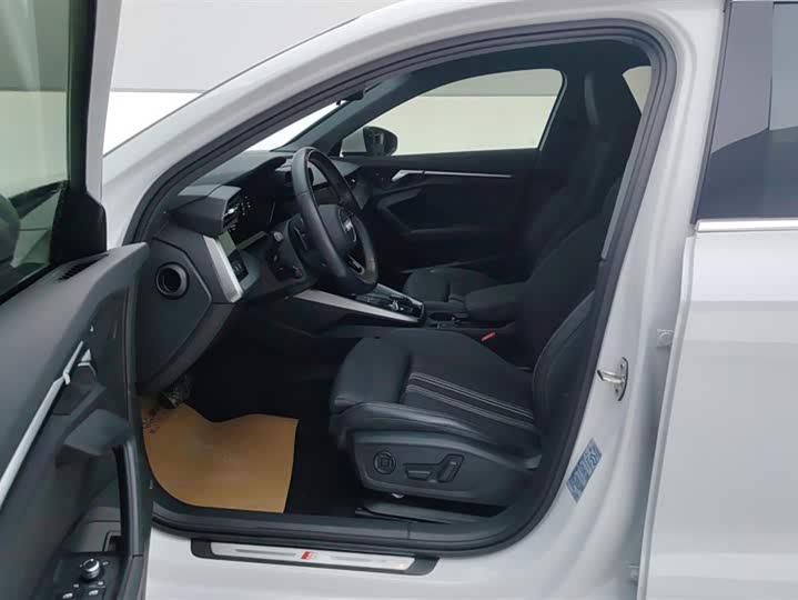 Фото 9 - Audi A3