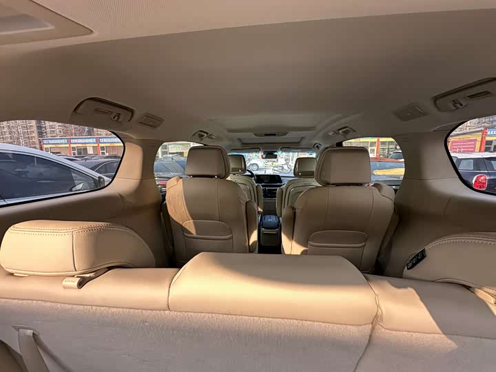 Фото 7 - Buick GL8 ES