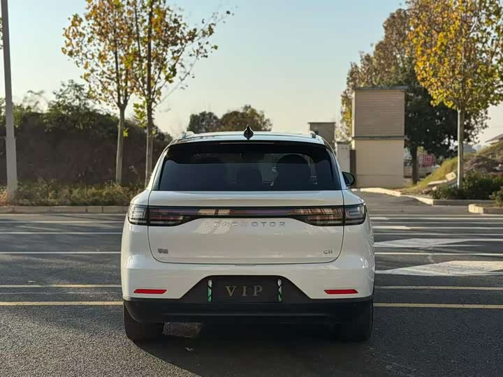 Фото 8 - Leapmotor C11