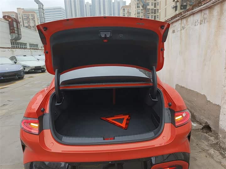 Фото 9 - Xiaomi SU7