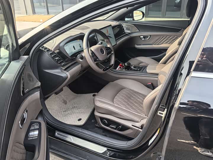 Фото 8 - BYD Han