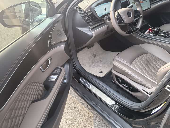 Фото 9 - BYD Han