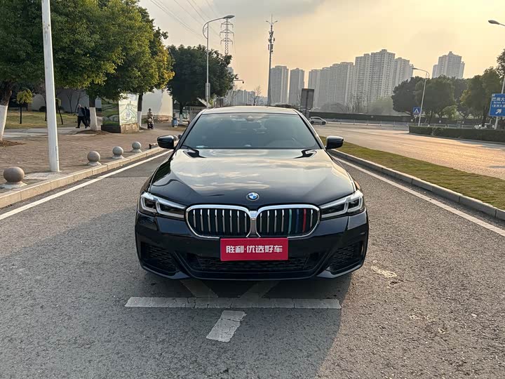 Фото 2 - BMW 5 Series