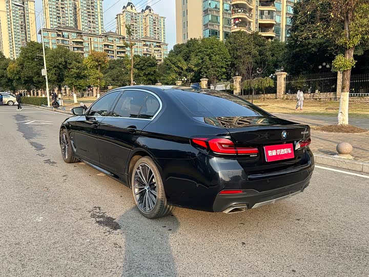 Фото 6 - BMW 5 Series