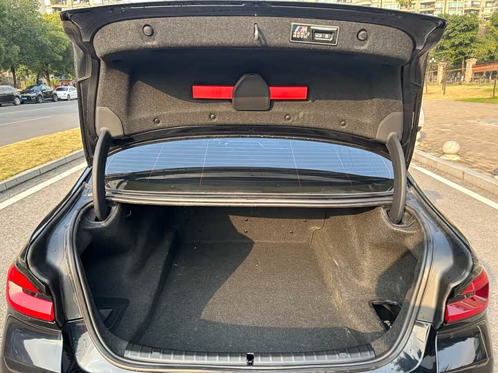 Фото 7 - BMW 5 Series