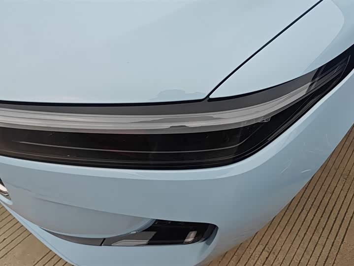 Фото 5 - LiXiang One