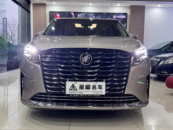 Фото 2 - Buick GL8 ES