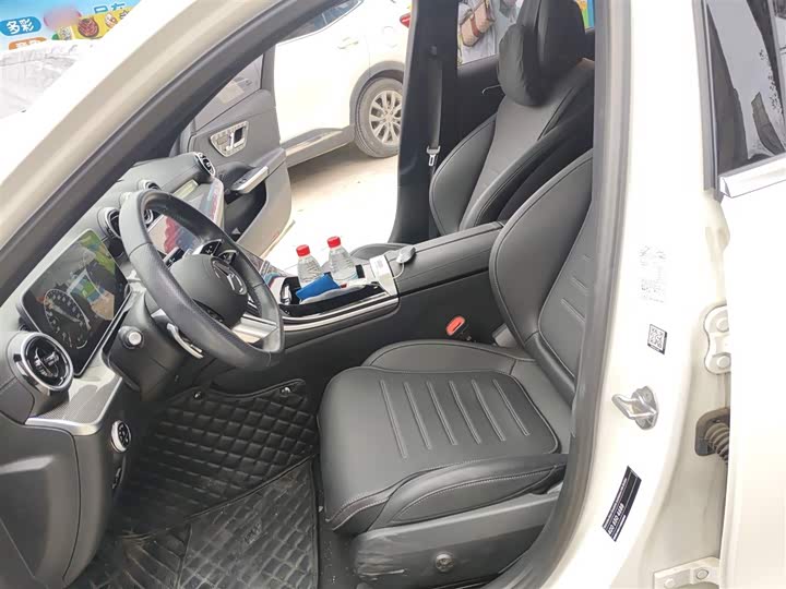 Фото 8 - Mercedes-Benz C-Class