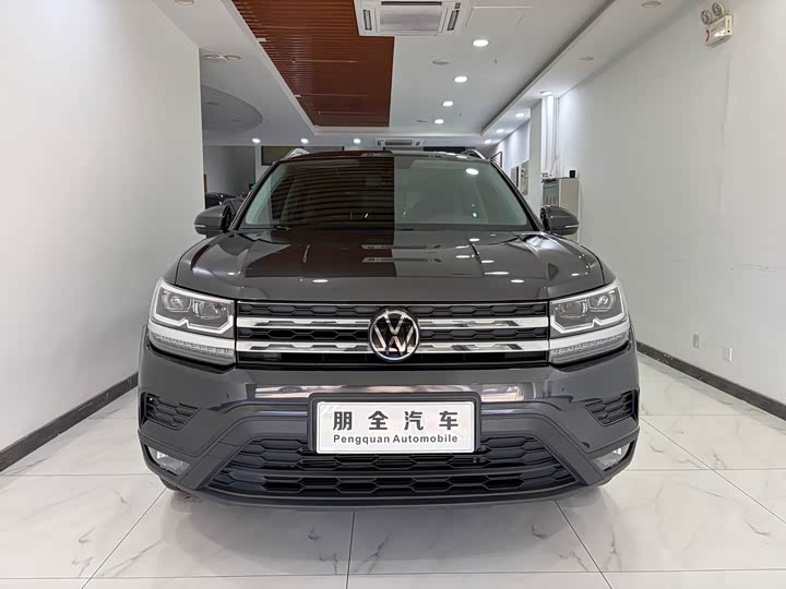 Фото 2 - Volkswagen Tharu