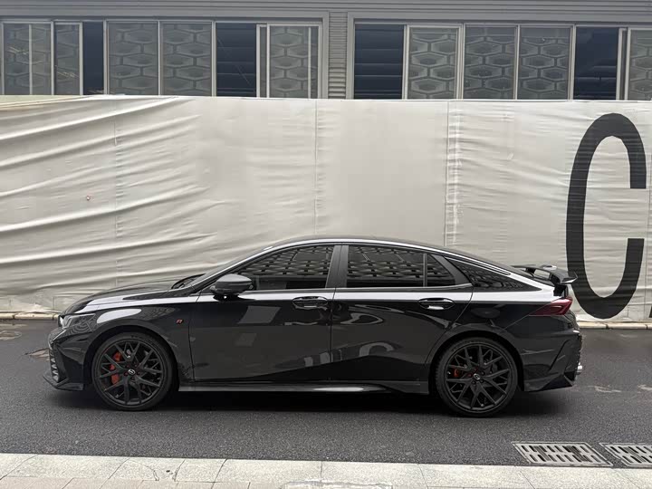 Фото 3 - GAC Trumpchi Empow R