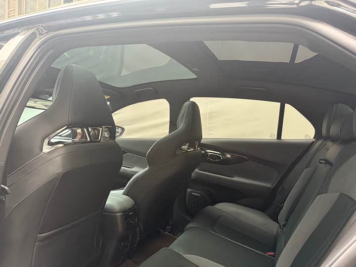 Фото 7 - GAC Trumpchi Empow R