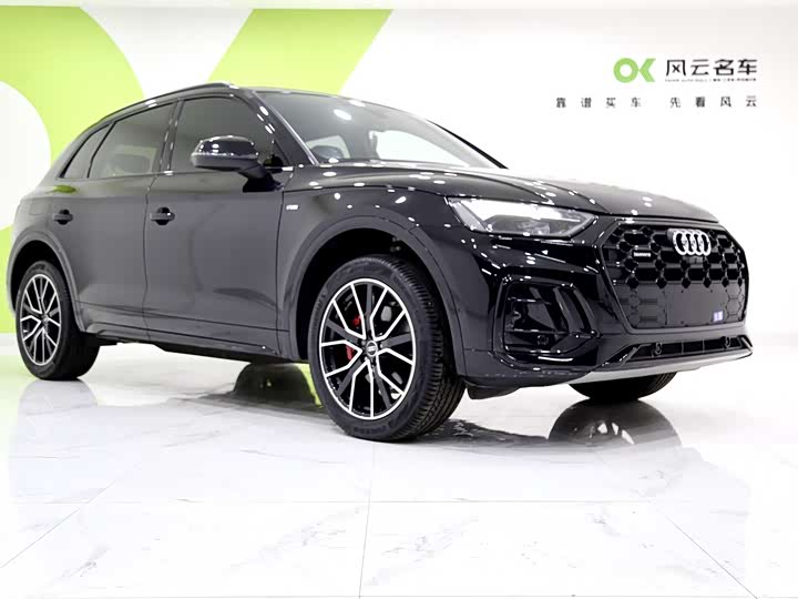 Фото 2 - Audi Q5L