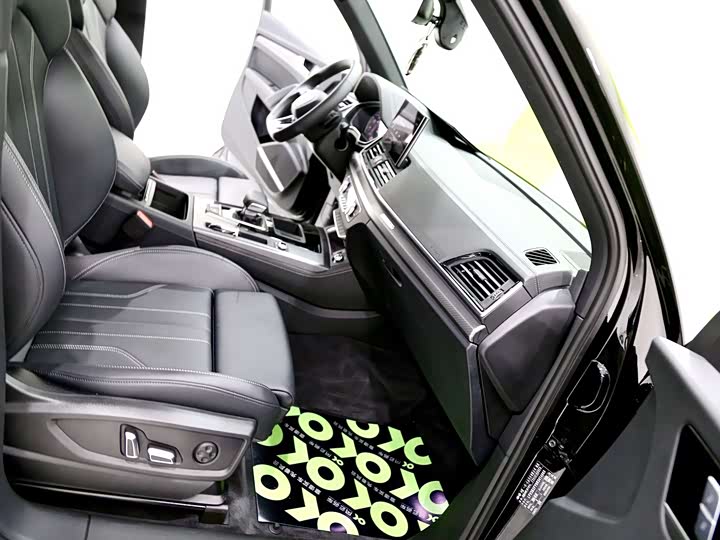 Фото 5 - Audi Q5L