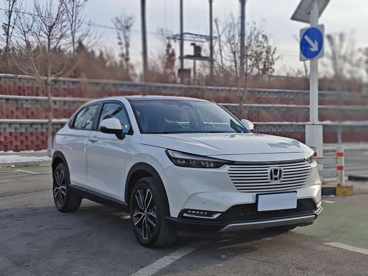 Фото 3 - Honda Vezel