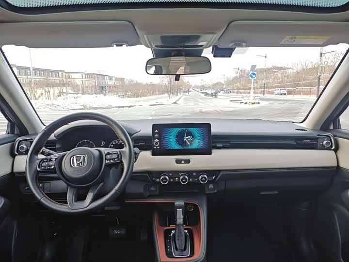 Фото 6 - Honda Vezel