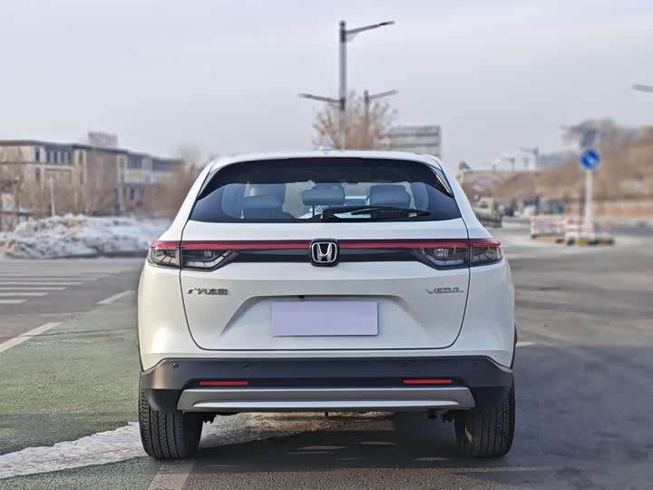 Фото 8 - Honda Vezel