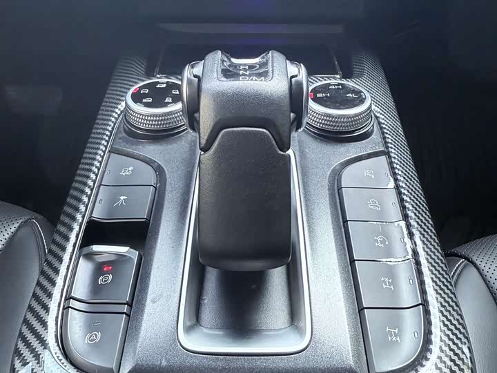 Фото 9 - Tank 300