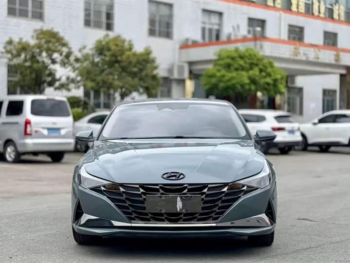 Фото 2 - Hyundai Elantra N line