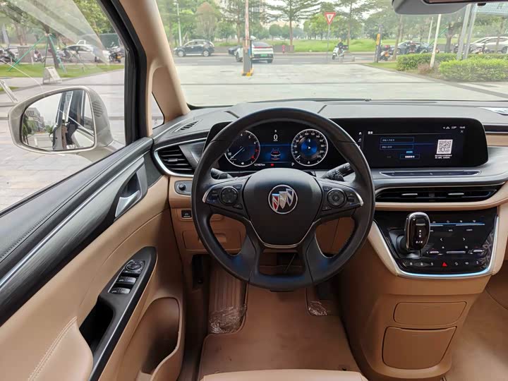 Фото 8 - Buick GL8 ES