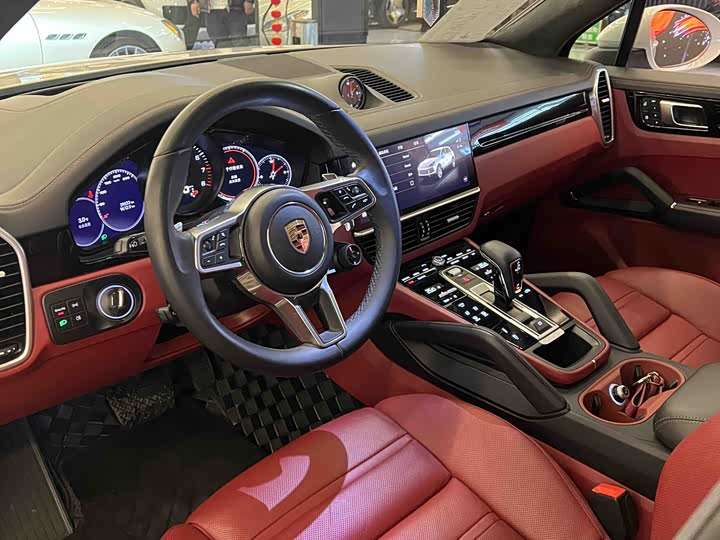 Фото 4 - Porsche Cayenne