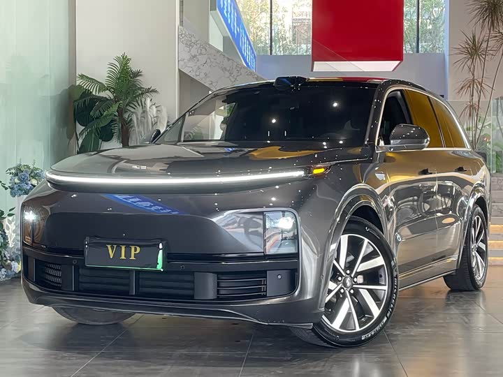 Фото 1 - LiXiang L8