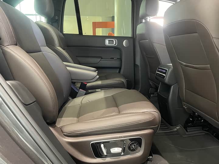 Фото 9 - LiXiang L8