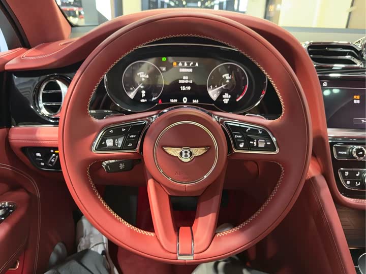 Фото 6 - Bentley Bentayga