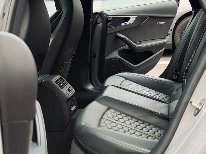 Фото 4 - Audi RS 5