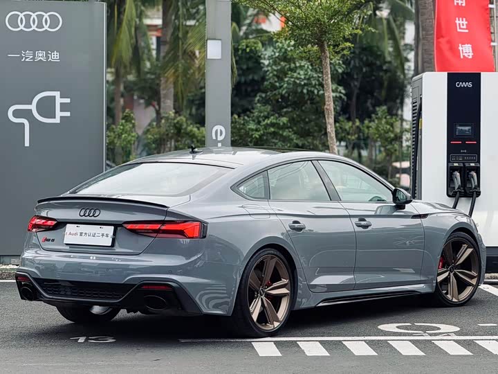 Фото 7 - Audi RS 5