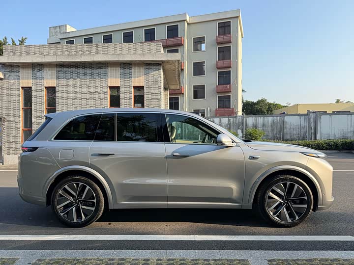 Фото 5 - LiXiang L8