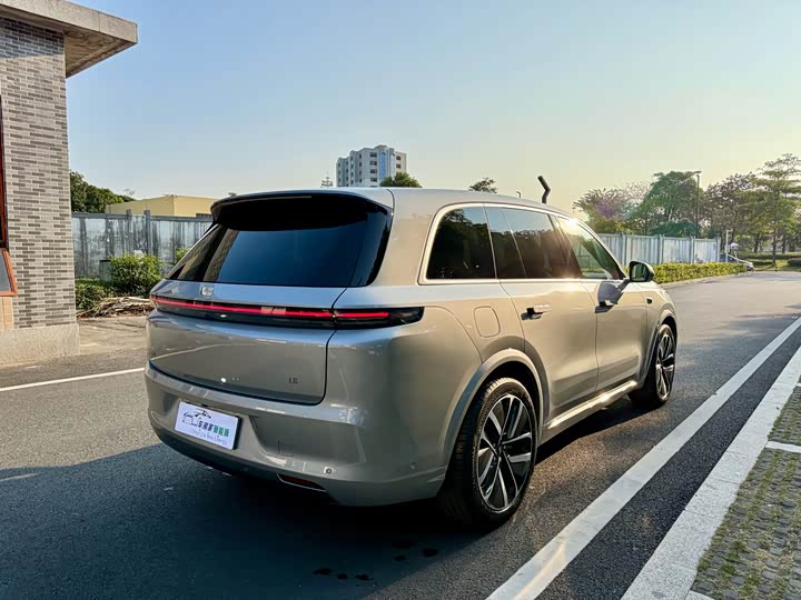 Фото 6 - LiXiang L8